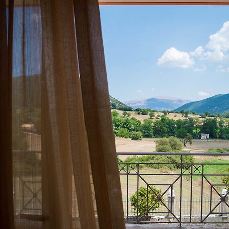 Manesi Apartments Boumboukas Екстериор снимка