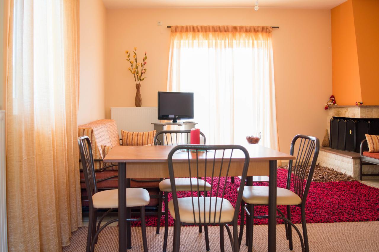 Manesi Apartments Boumboukas Екстериор снимка
