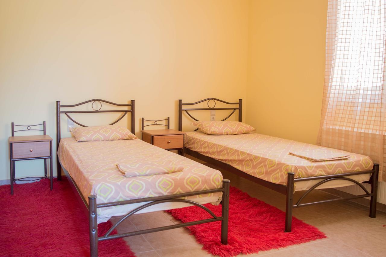 Manesi Apartments Boumboukas Екстериор снимка